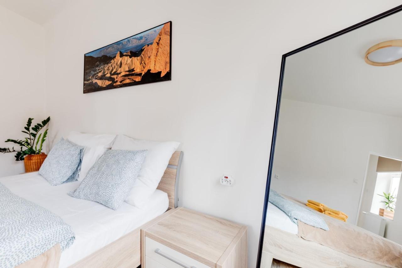 Modern, Bright And Spacious Lejlighed