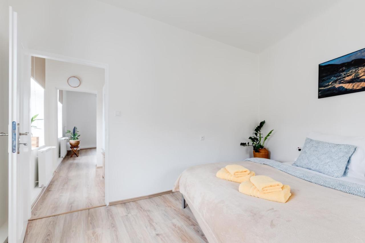 Lejlighed Modern, Bright And Spacious *