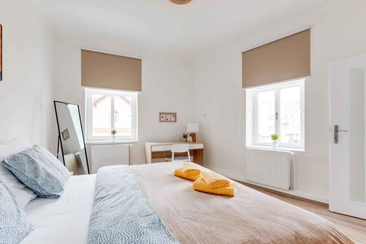 Modern, Bright And Spacious Lejlighed