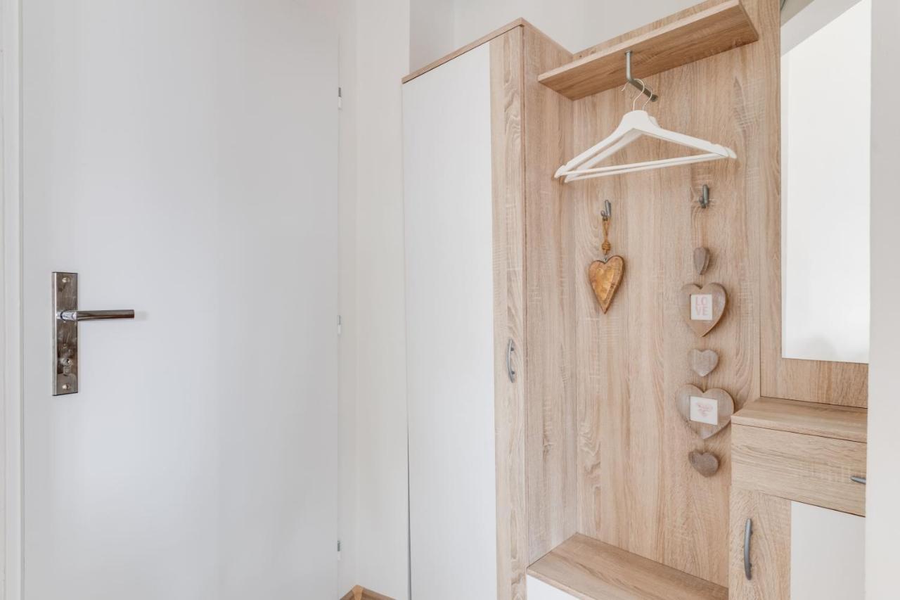 Lejlighed Modern, Bright And Spacious Prag