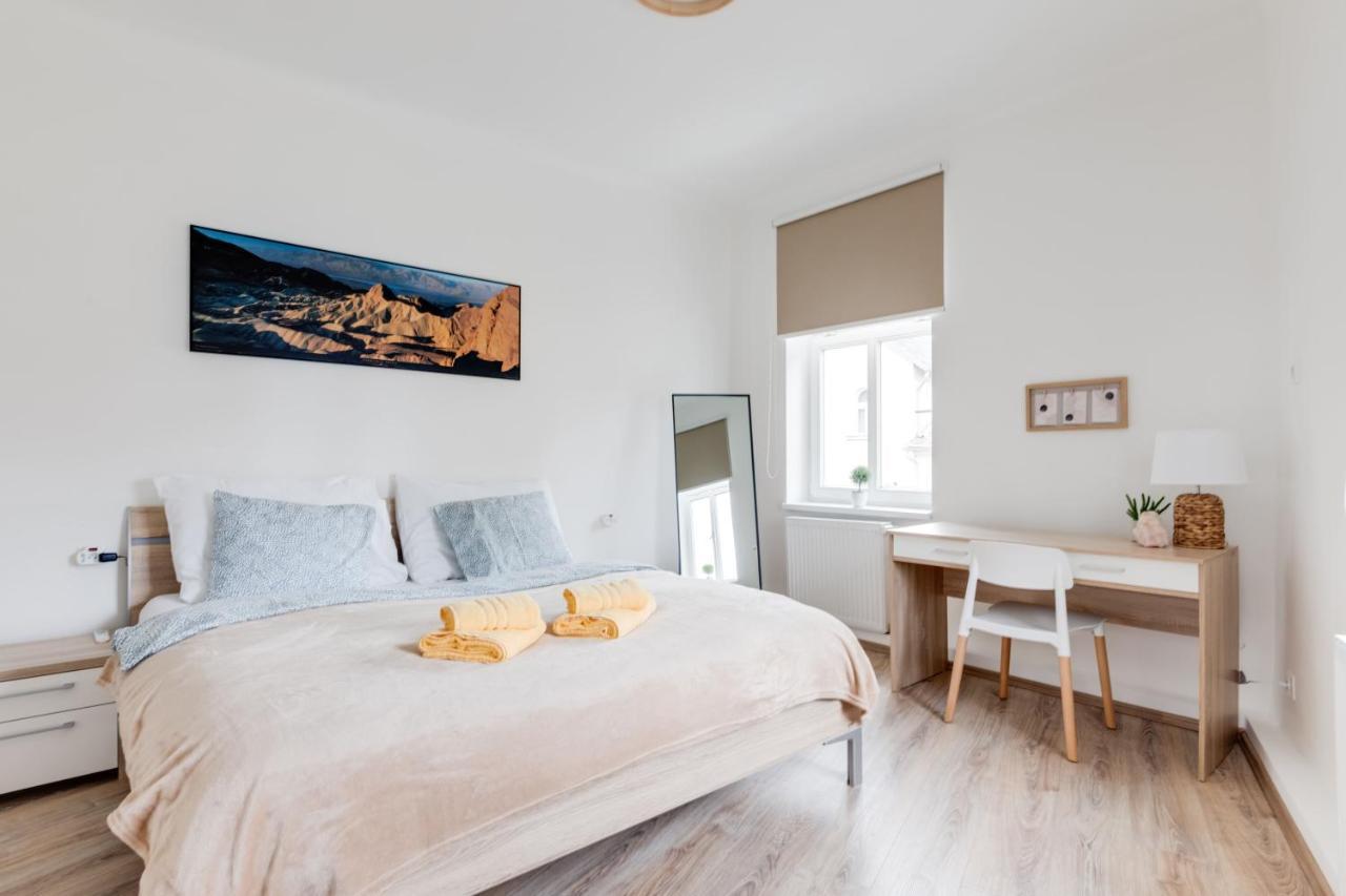 Lejlighed Modern, Bright And Spacious *