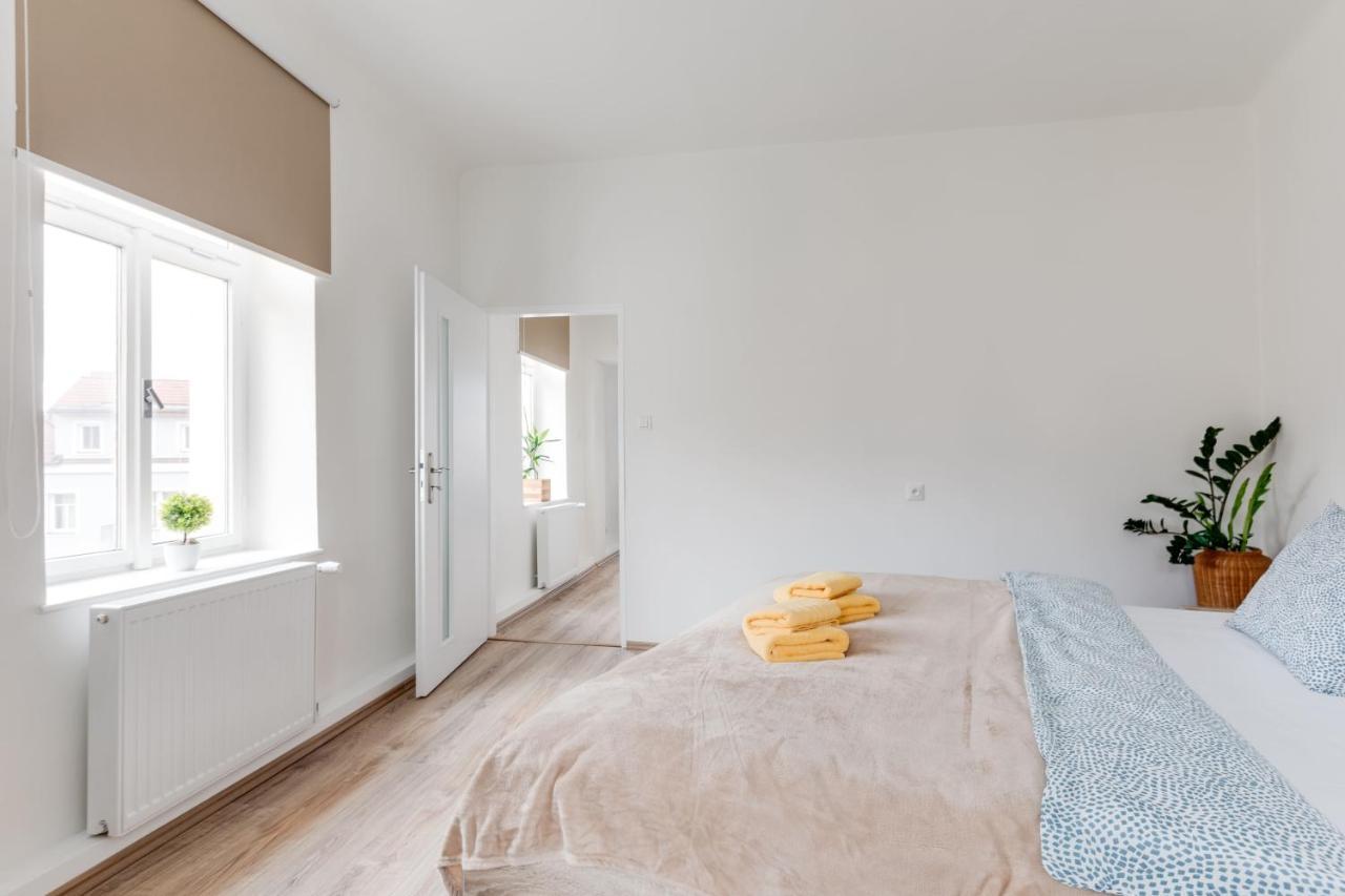 Modern, Bright And Spacious * Prag